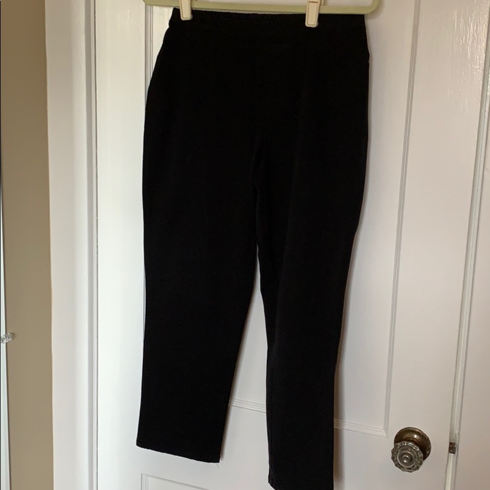 Isaac Mizrahi Live 24/7 for QVC Black Ankle Pant Size: 8 Petite